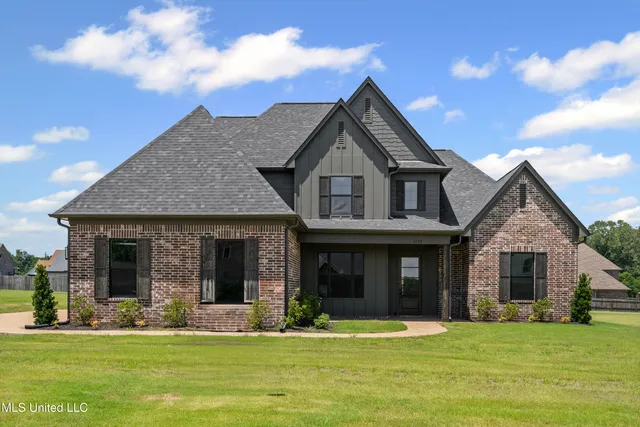 $549,900 | 4172 Brooke Drive, Nesbit, MS 38651