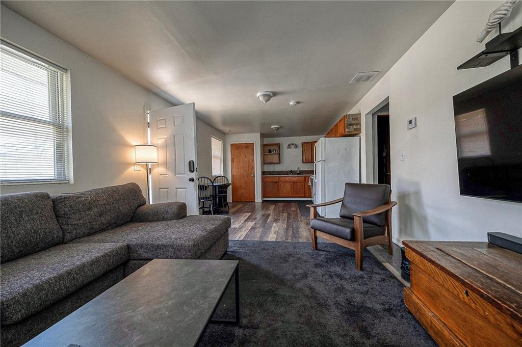 249 Washington Road, Unit 5 Waynesburg, PA 15370 - Photo 10 of 15 Unit 5 living room