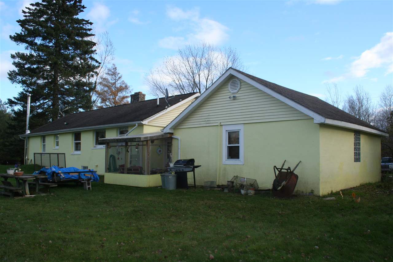 5612 Turtle Road Turner, MI 48765 - Photo 5 of 35 1894986-4.JPG