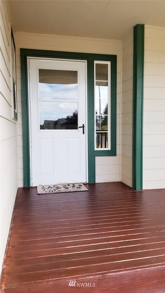 8024 188th Avenue Southwest Rochester, WA 98579 - Photo 3 of 22