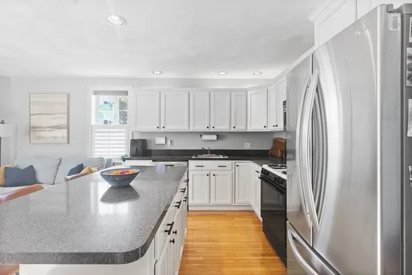 $725,000 | 194 E Street, Unit 1, Boston, MA 02127
