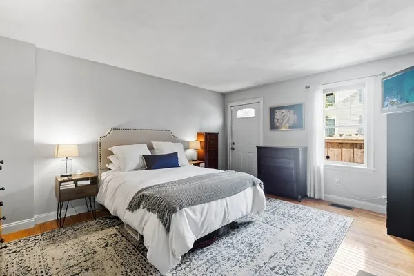 $725,000 | 194 E Street, Unit 1, Boston, MA 02127