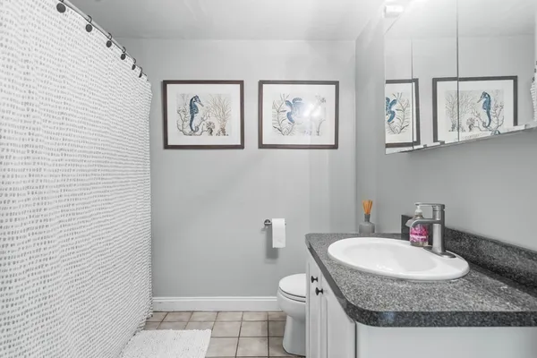 $725,000 | 194 E Street, Unit 1, Boston, MA 02127