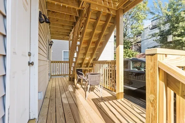 $725,000 | 194 E Street, Unit 1, Boston, MA 02127
