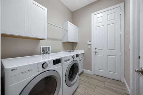 $649,900 | 16005 Cape Coral Drive, Wimauma, FL 33598