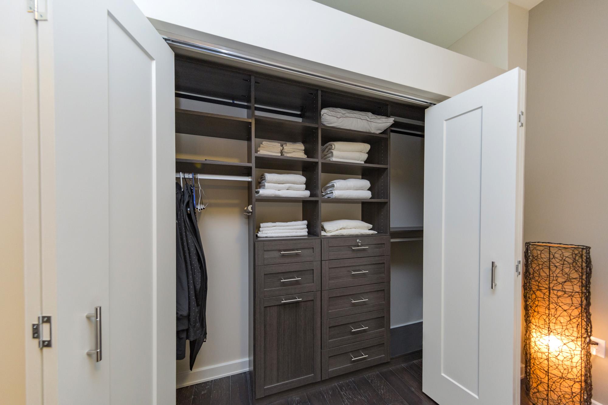 1212 Laurel Street, Unit 1312 Nashville, TN 37203 - Photo 17 of 22 a view of walk in closet