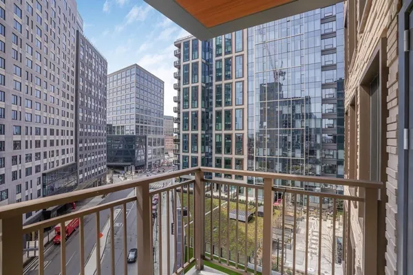 $9,500 | 135 Seaport Boulevard, Unit 920, Boston, MA 02210