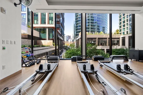 $9,500 | 135 Seaport Boulevard, Unit 920, Boston, MA 02210