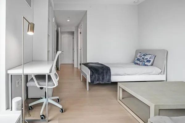 $9,500 | 135 Seaport Boulevard, Unit 920, Boston, MA 02210
