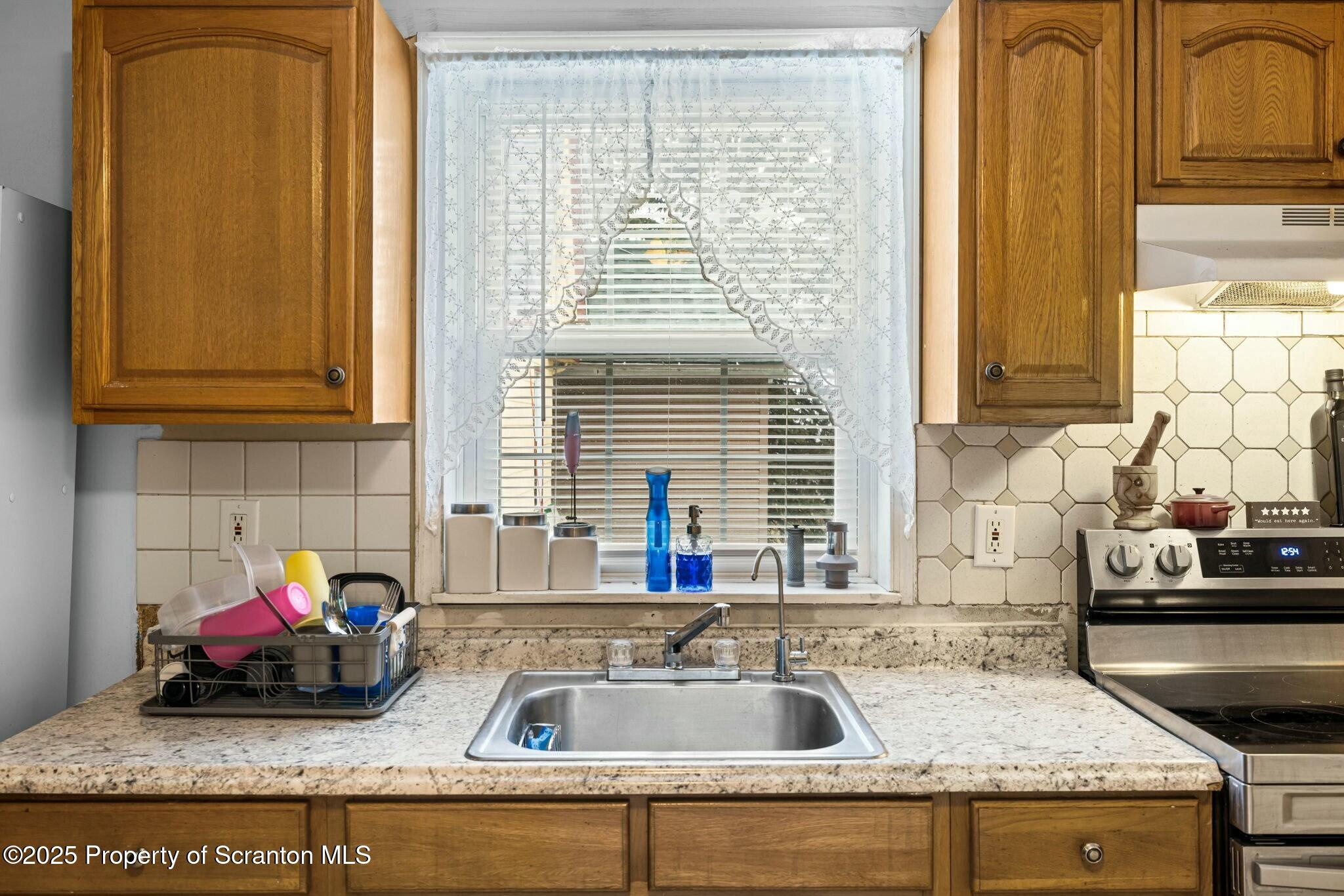 591 North James Street Hazleton, PA 18201 - Photo 22 of 30 tempImage6rcJPy