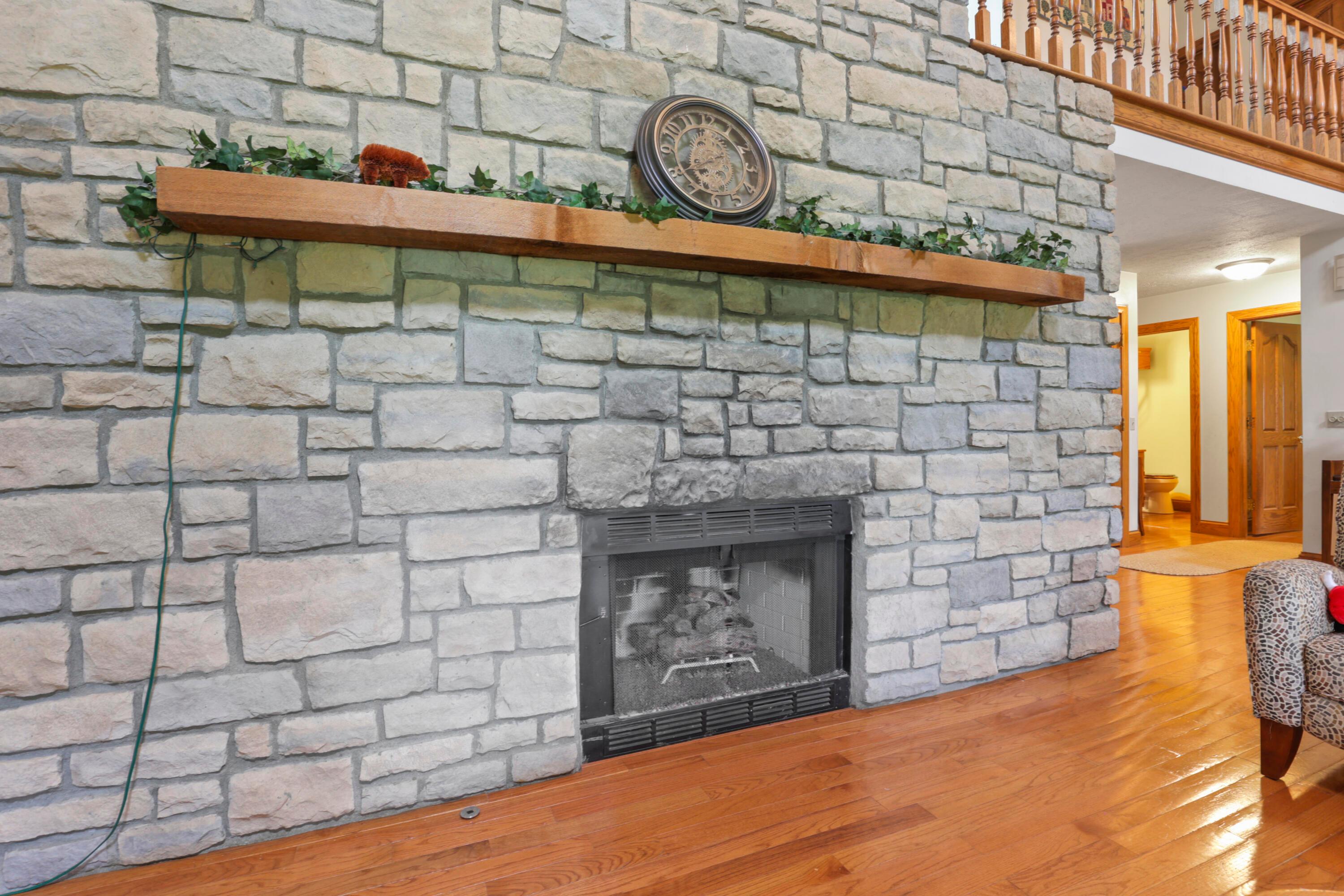 7610 Beecher Road Southwest Pataskala, OH 43062 - Photo 11 of 53 Fireplace Gr Rm