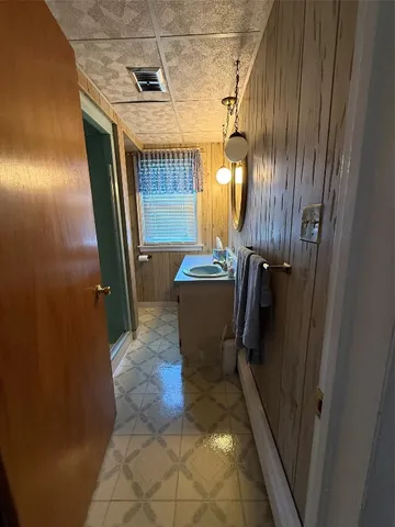 $2,100 | 404 Elmhaven Drive, Vestal, NY 13850