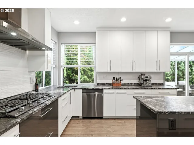 $799,900 | 4942 Northwest 146th Place, Portland, OR 97229