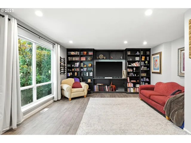 $799,900 | 4942 Northwest 146th Place, Portland, OR 97229