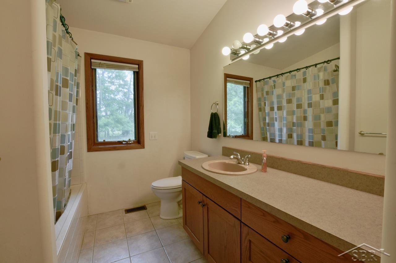 3087 East Gordonville Road Midland, MI 48640 - Photo 14 of 20
