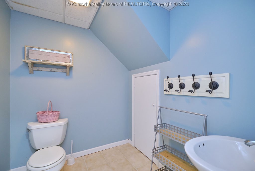 1014 Highland Road Charleston, WV 25302 - Photo 24 of 37 Gallery Image 24
