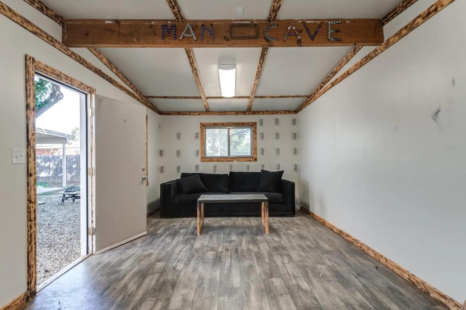 2407 46th Street Lubbock, TX 79412 - Photo 9 of 10 be662d536dc0eb30cc15c0736837b858l-m27884