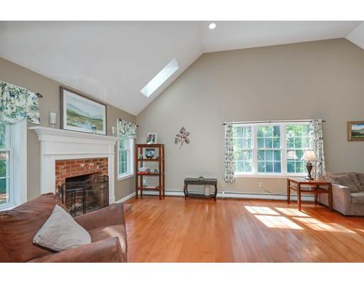 86 Cedar Street Sturbridge, MA 01566 - Photo 14 of 35