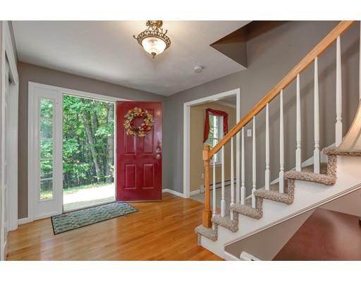 86 Cedar Street Sturbridge, MA 01566 - Photo 3 of 35