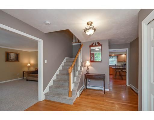 86 Cedar Street Sturbridge, MA 01566 - Photo 4 of 35