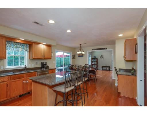86 Cedar Street Sturbridge, MA 01566 - Photo 5 of 35