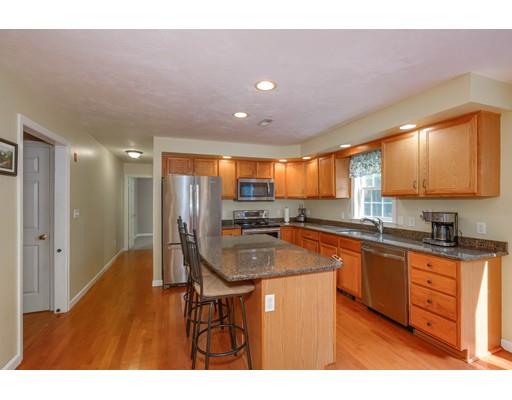 86 Cedar Street Sturbridge, MA 01566 - Photo 6 of 35