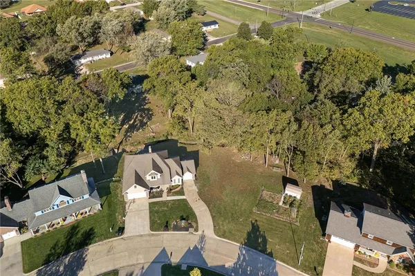 $429,900 | 1003 Adam Drive, Chillicothe, MO 64601