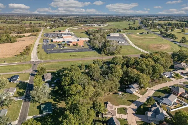 $429,900 | 1003 Adam Drive, Chillicothe, MO 64601