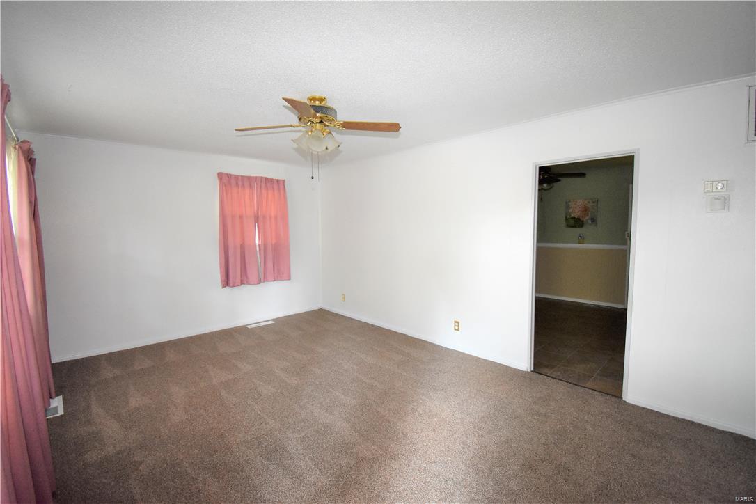 800 Royal Heights Road Belleville, IL 62226 - Photo 15 of 24 Gallery Image 15