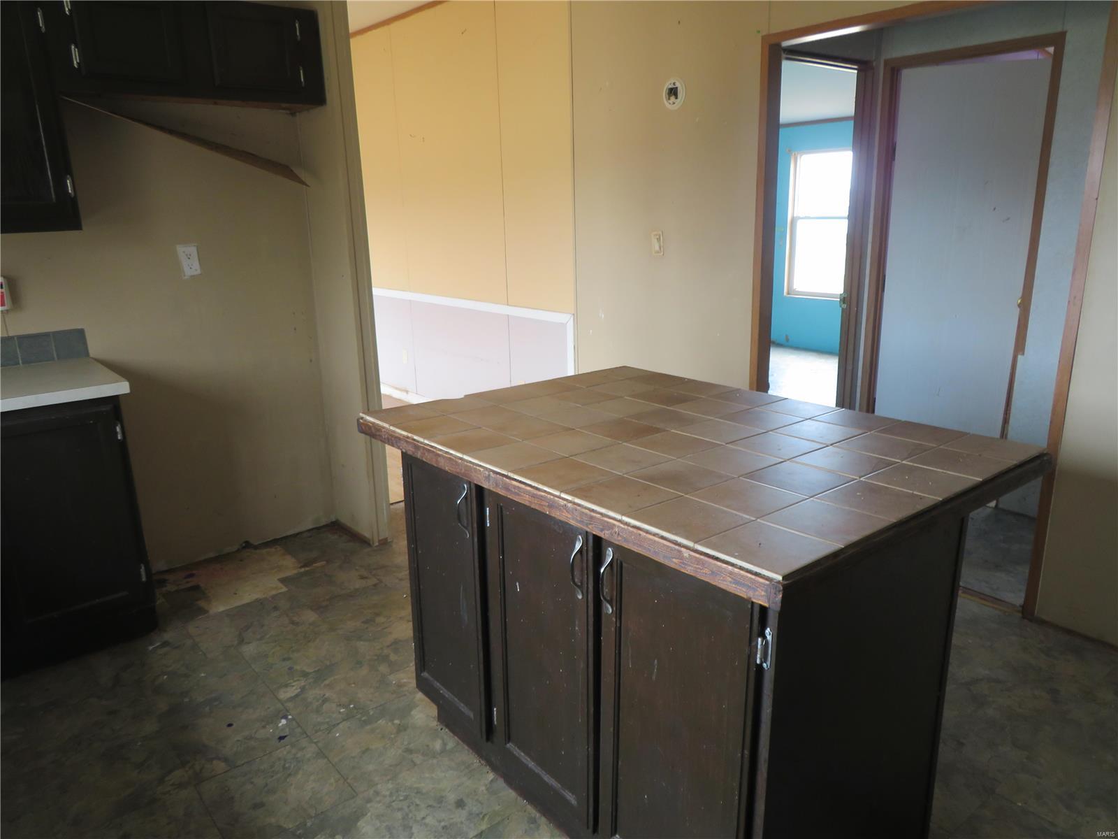 26156 Maine Road Ashley, IL 62808 - Photo 12 of 21 Gallery Image 12