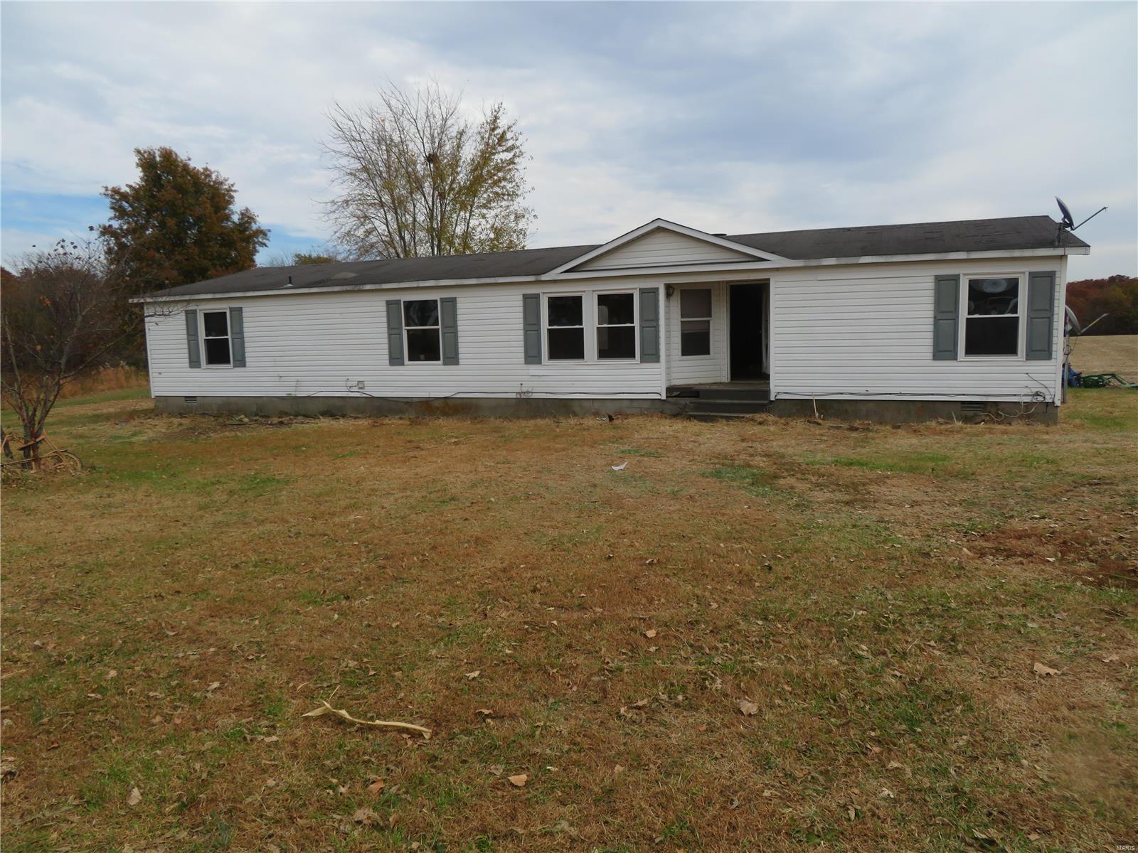 26156 Maine Road Ashley, IL 62808 - Photo 20 of 21 Gallery Image 20
