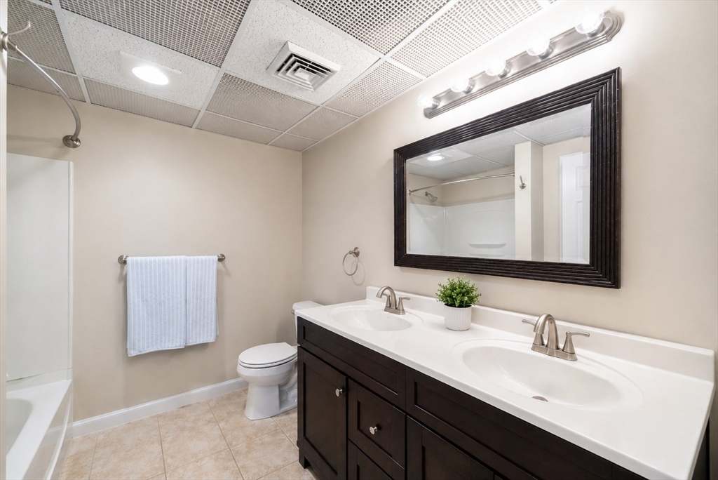 540 Main Street, Unit 101 Clinton, MA 01510 - Photo 19 of 24