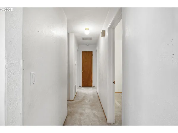 $475,000 | 42986 McKenzie Highway, Leaburg, OR 97489