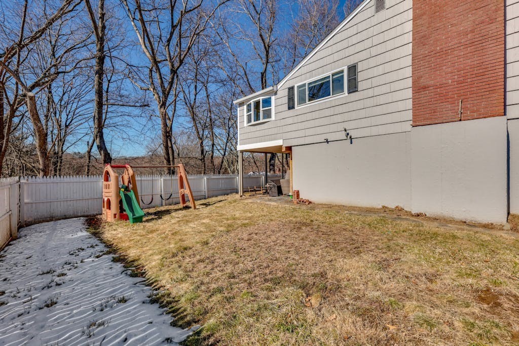 32 Highgate Road Marlborough, MA 01752 - Photo 33 of 36 Gallery Image 33