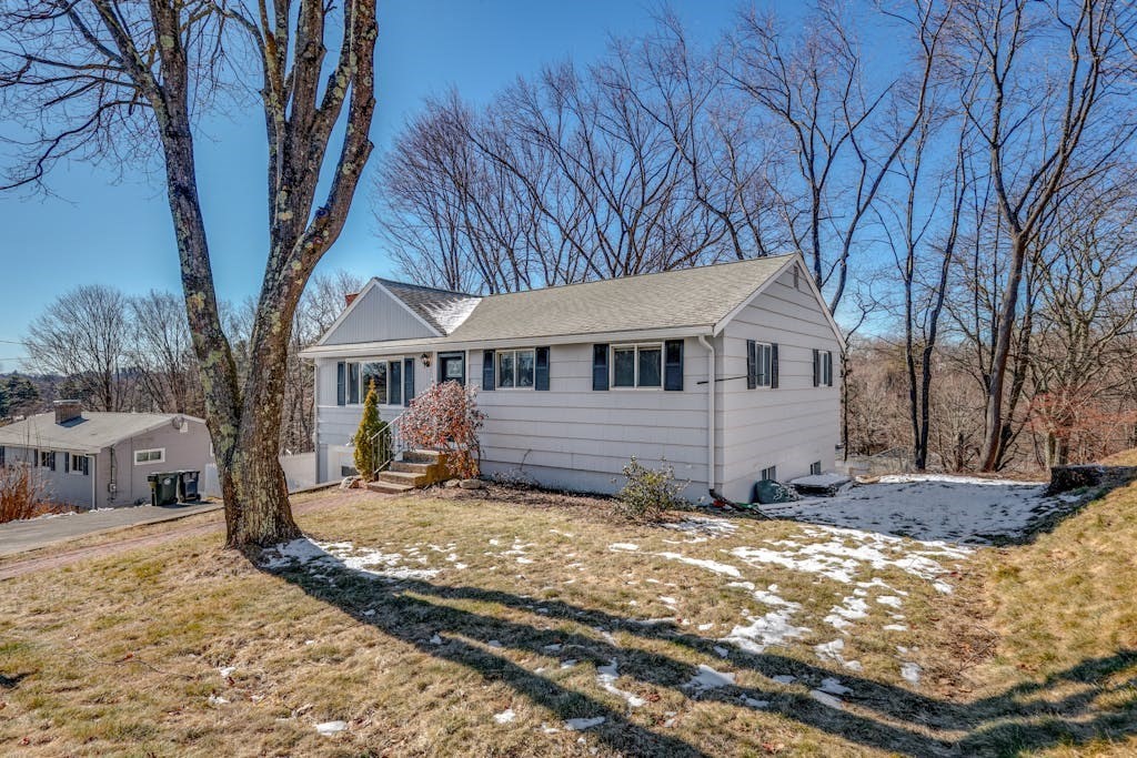32 Highgate Road Marlborough, MA 01752 - Photo 34 of 36 Gallery Image 34