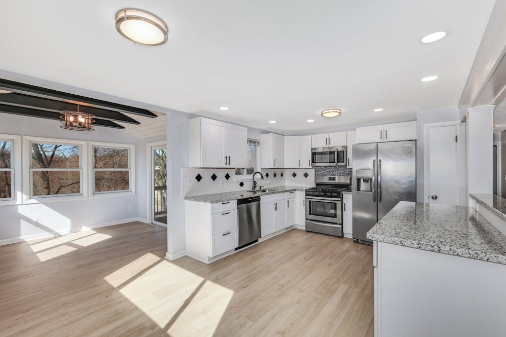 32 Highgate Road Marlborough, MA 01752 - Photo 10 of 36 Gallery Image 10