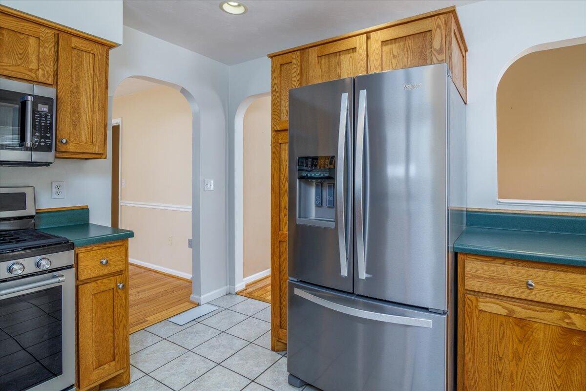 6720 Bradshaw Road Salem, VA 24153 - Photo 13 of 37 14-013-6720 Bradshaw Rd-56-Edit