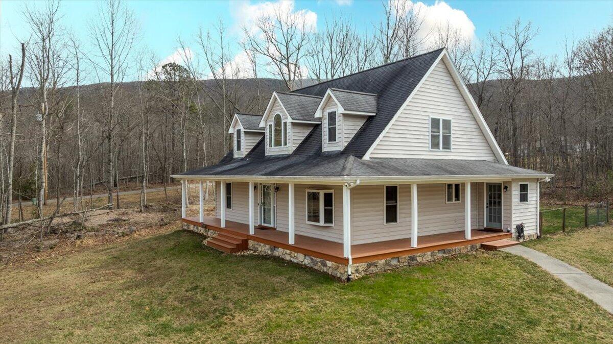 6720 Bradshaw Road Salem, VA 24153 - Photo 3 of 37 45-003-6720 Bradshaw RD EXT-10-HDR-Edit