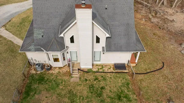 $492,000 | 6720 Bradshaw Road, Salem, VA 24153
