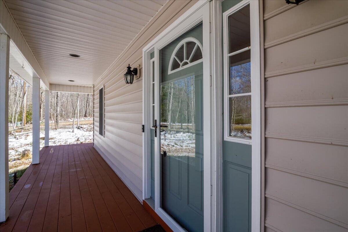 6720 Bradshaw Road Salem, VA 24153 - Photo 6 of 37 32-031-6720 Bradshaw Rd-162-HDR