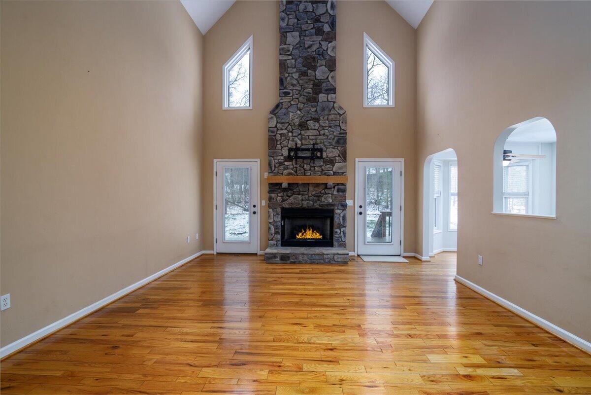 6720 Bradshaw Road Salem, VA 24153 - Photo 7 of 37 07-006-6720 Bradshaw Rd-13-Edit