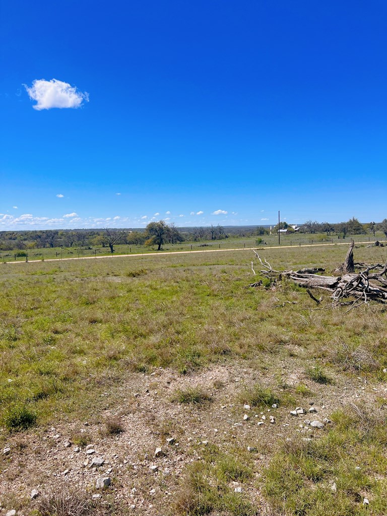 283 Cut-Off Road, Unit 1 Fredericksburg, TX 78624 - Photo 6 of 8 Gallery Image 6