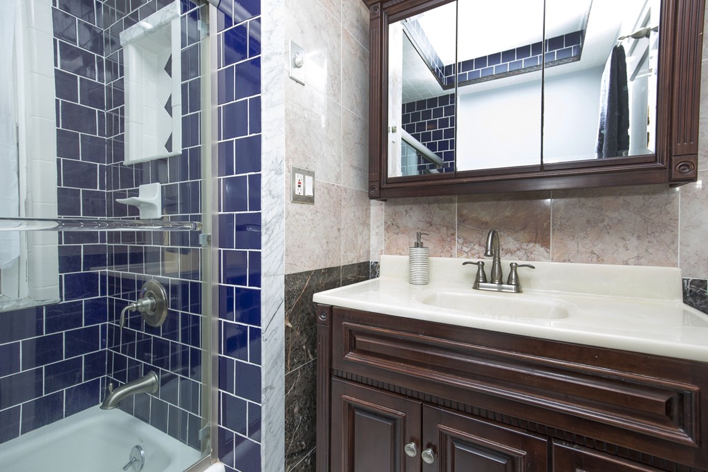 79 Manthorne Road Boston, MA 02132 - Photo 19 of 30 Gallery Image 19