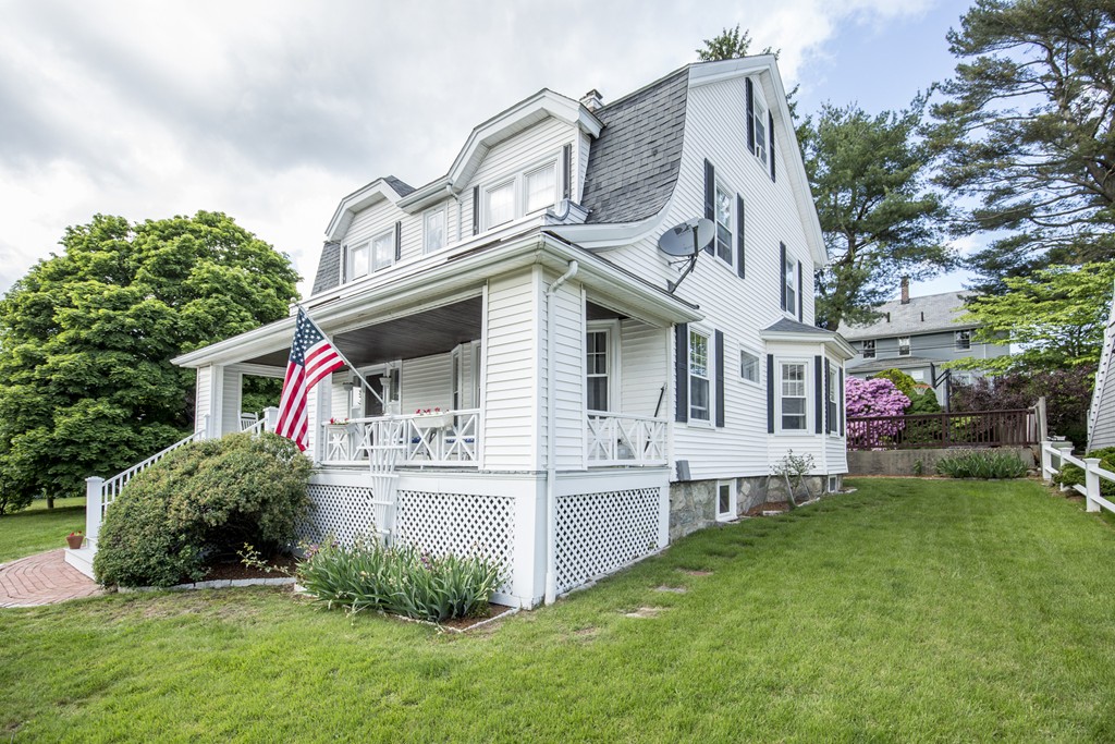 79 Manthorne Road Boston, MA 02132 - Photo 2 of 30 Gallery Image 2