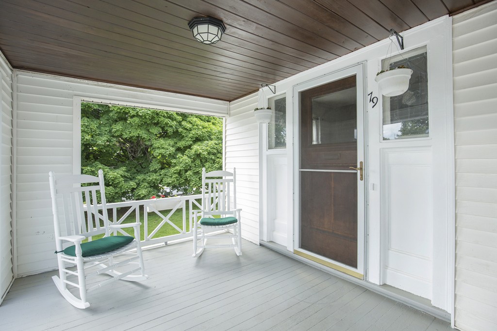 79 Manthorne Road Boston, MA 02132 - Photo 4 of 30 Gallery Image 4