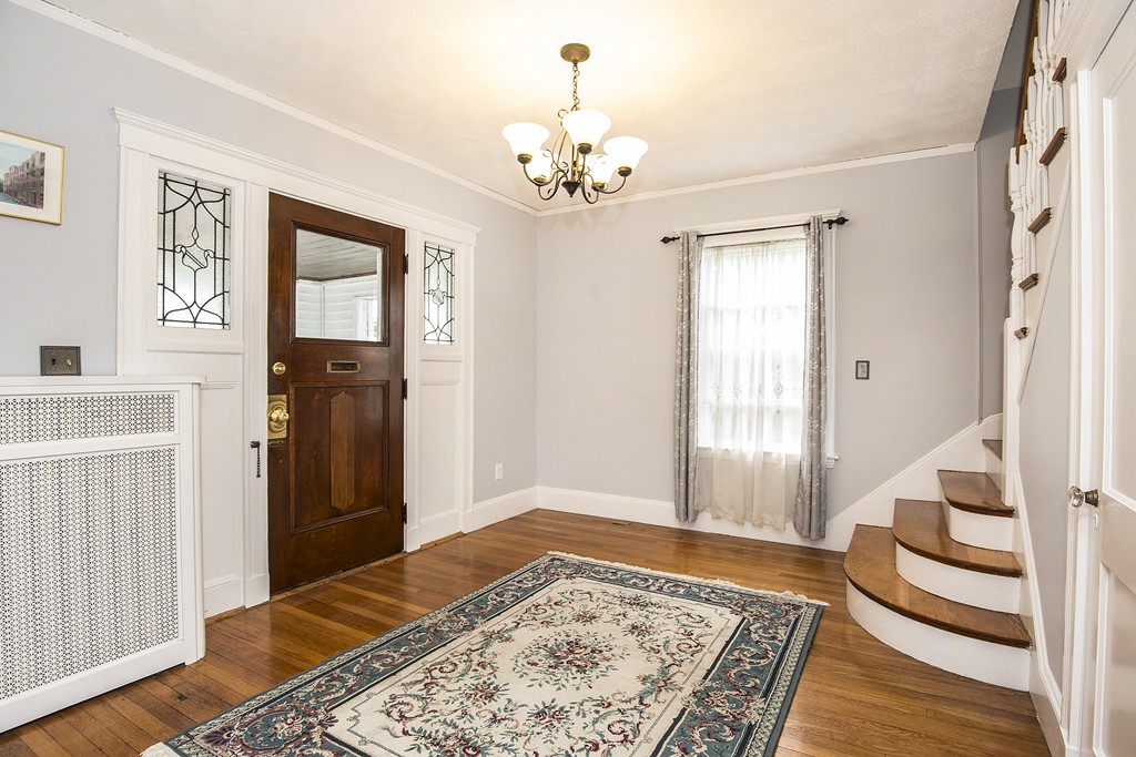 79 Manthorne Road Boston, MA 02132 - Photo 5 of 30 Gallery Image 5