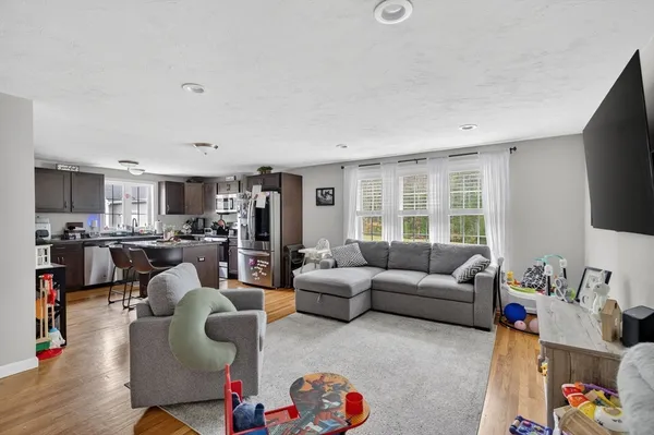 $489,000 | 7 Spring Avenue, Wareham, MA 02571