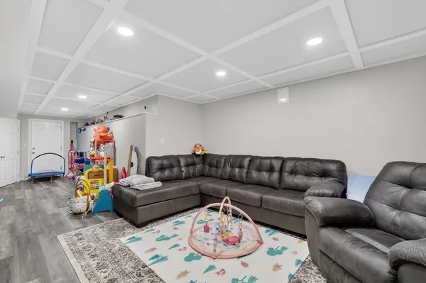 $489,000 | 7 Spring Avenue, Wareham, MA 02571