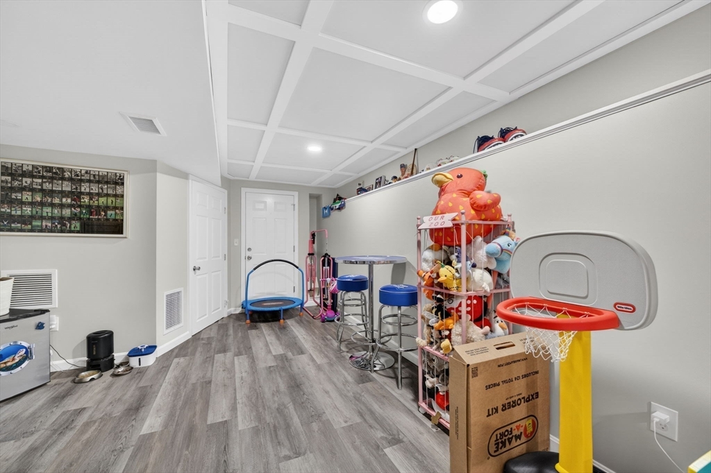 7 Spring Avenue Wareham, MA 02571 - Photo 27 of 41