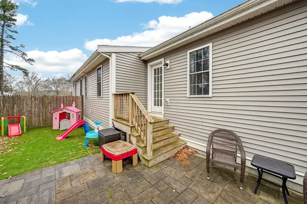$489,000 | 7 Spring Avenue, Wareham, MA 02571